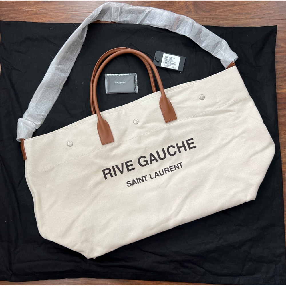 Saint Laurent
Rive Gauche maxi tote bag